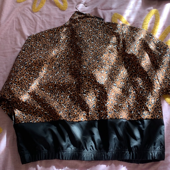 Nike Nylon Windbreaker Jacket - Picture 6 of 9